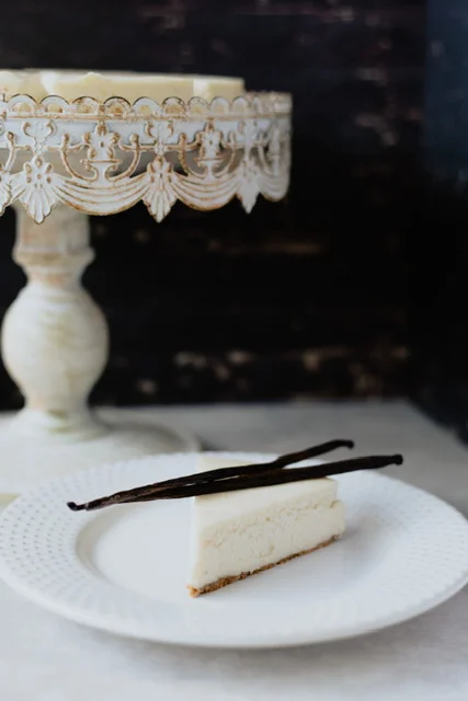 Vanilla Cheesecake (12") Handcrafted in Miami